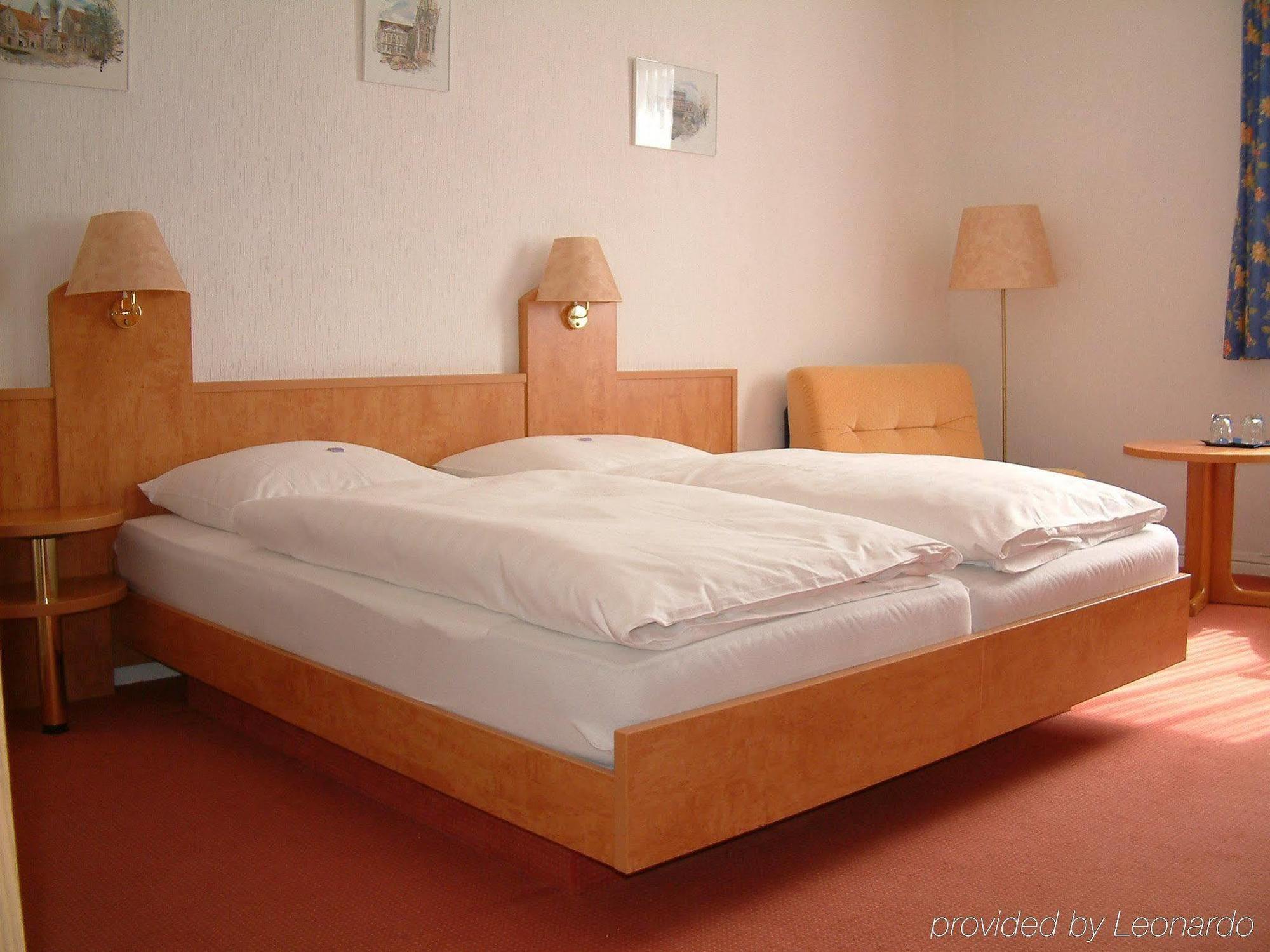 Cvjm Hotel Am Wollmarkt Braunschweig Room photo